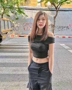 Sutthida04